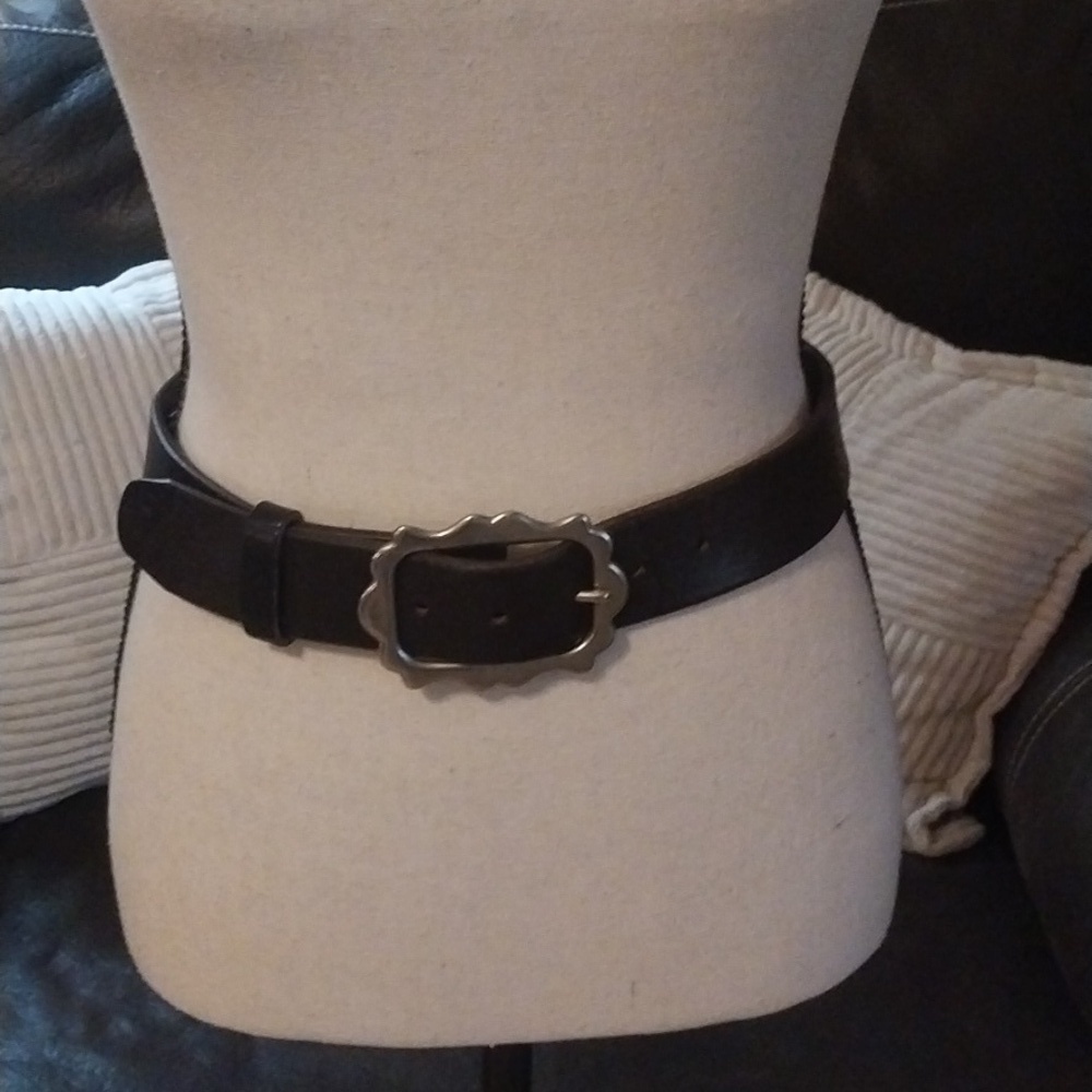 H Made in ltaly Women Genuine Leather Belt with Brass Buckle Size S Ornamental